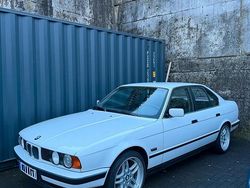 Weiß Gebraucht 1994 BMW 525 Limousine | 9.650 €