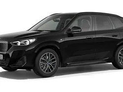 Schwarz Gebraucht 2024 BMW iX1 Luxury Line SUV | 47.508 € (Teuer)