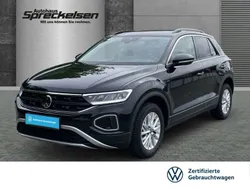 Deep black (schwarz) Gebraucht 2024 VW T-Roc Life SUV | 22.990 € (Guter Preis)