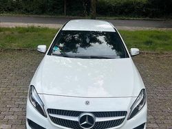 Weiß Gebraucht 2018 Mercedes A180 AMG line Kombi | 17.450 € (Superpreis)