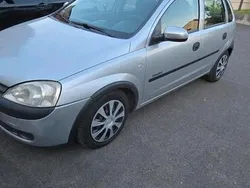 Silber Gebraucht 2001 Opel Corsa Kleinwagen | 2.200 € (Etwas zu teuer)
