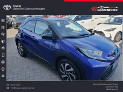Juniper blue / night sky black Gebraucht 2022 Toyota Aygo Pulse Kleinwagen | 14.950 € (Fairer Preis)
