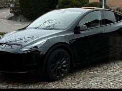 Schwarz Gebraucht 2024 Tesla Model Y Performance SUV | 12.345 €