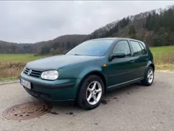 Grün Gebraucht 1998 VW Golf IV Trendline Limousine | 900 € (Guter Preis)
