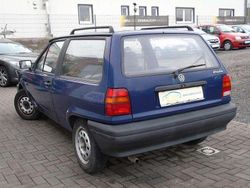 Blau Gebraucht 1993 VW Polo Kleinwagen | 1.999 €