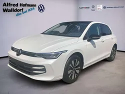 Oryxweiß perlmutteffekt Gebraucht 2024 VW Golf VIII Goal Limousine | 33.404 € (Superpreis)