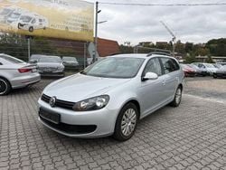 Silber Gebraucht 2013 VW Golf VI Trendline Kombi | 4.490 € (Guter Preis)
