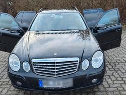 Schwarz Gebraucht 2007 Mercedes E220 Kombi | 4.700 € (Fairer Preis)