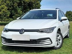Weiß Gebraucht 2022 VW Golf VIII Life Kombi | 18.475 € (Guter Preis)