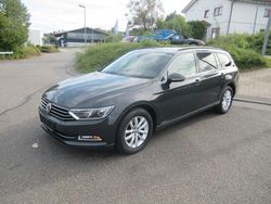 Grau Gebraucht 2019 VW Passat Comfortline Kombi | 14.700 € (Fairer Preis)