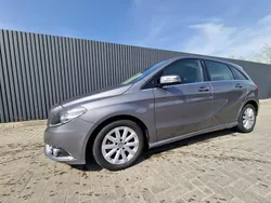 Grau Gebraucht 2012 Mercedes B180 Van / Kleinbus | 10.500 €