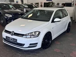 Weiß Gebraucht 2013 VW Golf VII Edition Limousine | 7.590 € (Guter Preis)