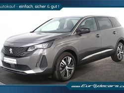 Grau (metallic) Gebraucht 2022 Peugeot 5008 Allure Van / Kleinbus | 25.500 € (Guter Preis)