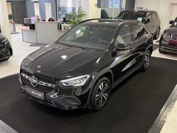 Kosmosschwarz metalliclack Gebraucht 2022 Mercedes GLA250 Night SUV | 27.900 € (Guter Preis)