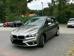 Grau Gebraucht 2015 BMW 218 Kombi | 7.900 € (Guter Preis)