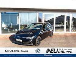 Schwarz Gebraucht 2023 VW Golf VIII Limousine | 23.900 € (Guter Preis)