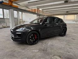 Grau Gebraucht 2023 Porsche Macan GTS SUV | 85.500 € (Guter Preis)