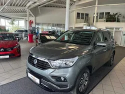 Grau Gebraucht 2019 Ssangyong Rexton Quartz SUV | 26.990 € (Fairer Preis)