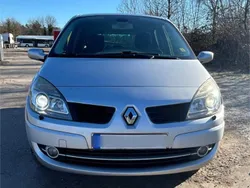 Gebraucht 2006 Renault Scénic II Van / Kleinbus | 3.400 €