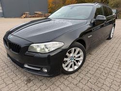 Schwarz Gebraucht 2015 BMW 520 Sport Line Kombi | 8.400 € (Guter Preis)