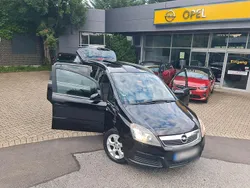 Schwarz Gebraucht 2006 Opel Zafira Van / Kleinbus | 3.500 €