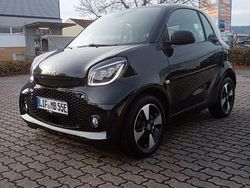 Schwarz Gebraucht 2023 Smart ForTwo Electric Drive | 16.250 € (Fairer Preis)