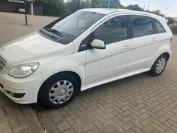 Schwarz Gebraucht 2010 Mercedes B160 Van / Kleinbus | 3.500 € (Guter Preis)