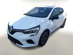 Gletscherweiss Gebraucht 2023 Renault Clio V Equilibre | 14.478 € (Guter Preis)