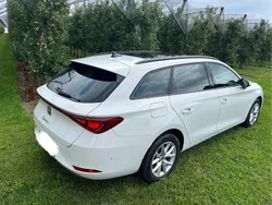 Weiß Gebraucht 2021 Seat Leon ST Style Kombi | 16.999 € (Fairer Preis)
