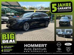 Agate black metallic Gebraucht 2023 Ford Focus ST-Line Kombi | 25.890 € (Fairer Preis)