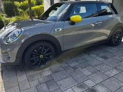 Grau Gebraucht 2020 Mini Cooper SE Kleinwagen | 16.500 € (Fairer Preis)