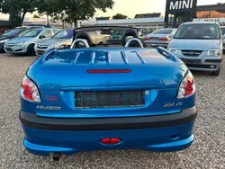 Blau Gebraucht 2002 Peugeot 206 CC Cabrio | 1.990 € (Fairer Preis)