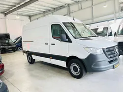 Arktikweiss Gebraucht 2021 Mercedes Sprinter Van | 23.500 € (Guter Preis)