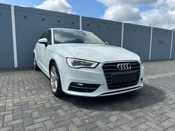 Weiß Gebraucht 2013 Audi A3 Sportback Limousine | 12.990 € (Etwas zu teuer)