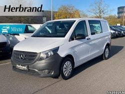 Weiß Gebraucht 2022 Mercedes Vito Van / Kleinbus | 24.585 € (Guter Preis)
