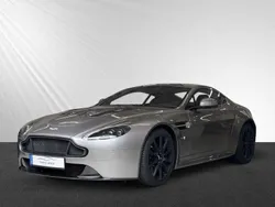 Tungsten grey Gebraucht 2015 Aston Martin Vantage Coupé | 129.800 €
