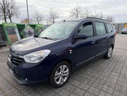 Blau Gebraucht 2013 Dacia Lodgy Prestige Van / Kleinbus | 2.190 € (Fairer Preis)