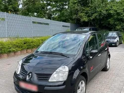 Schwarz Gebraucht 2006 Renault Modus Van / Kleinbus | 2.850 €