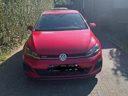 Rot Gebraucht 2017 VW Golf VII GTI Limousine | 18.450 €