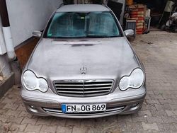 Grau Gebraucht 2006 Mercedes C320 Limousine | 3.499 € (Fairer Preis)