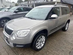 Beige Gebraucht 2012 Skoda Yeti Plus Edition SUV | 11.999 € (Etwas zu teuer)