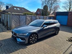 Grau Gebraucht 2018 Volvo V60 Inscription Kombi | 25.900 € (Teuer)