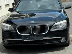 Schwarz Gebraucht 2010 BMW 730L Limousine | 9.999 €