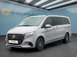 Grau Gebraucht 2024 Mercedes V250 Van / Kleinbus | 79.149 € (Etwas zu teuer)