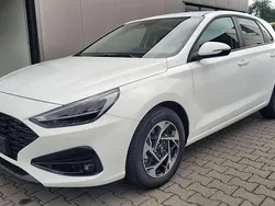 Weiß Neu 2025 Hyundai i30 Limousine | 22.490 € (Superpreis)