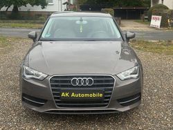 Grau Gebraucht 2014 Audi A3 Sportback Kleinwagen | 8.400 € (Guter Preis)