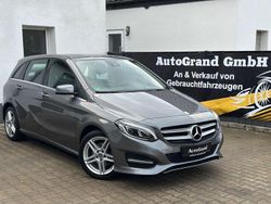 Grau Gebraucht 2018 Mercedes B200 Style Van / Kleinbus | 16.900 € (Fairer Preis)