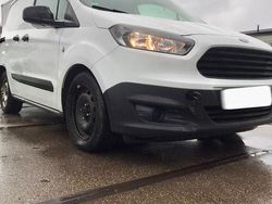 Weiß Gebraucht 2018 Ford Transit Van / Kleinbus | 2.490 €