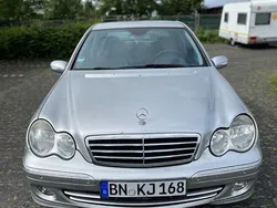 Silber Gebraucht 2005 Mercedes C220 Avantgarde Limousine | 3.700 € (Fairer Preis)