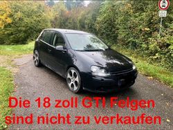 Schwarz Gebraucht 2005 VW Golf V Limousine | 800 € (Fairer Preis)